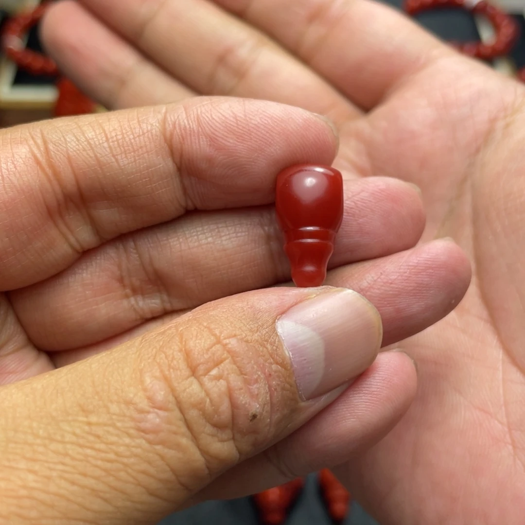 南红玛瑙颈饰未镶嵌小*