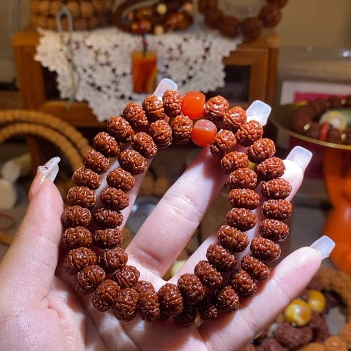 金刚菩提手串116玉华树王满肉双圈手持一物
