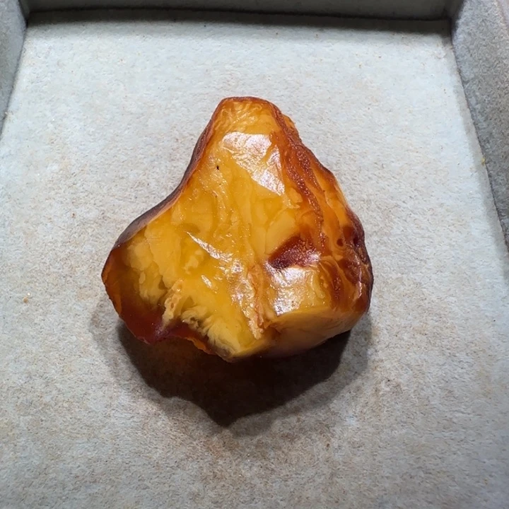 未镶嵌定制琥珀专属