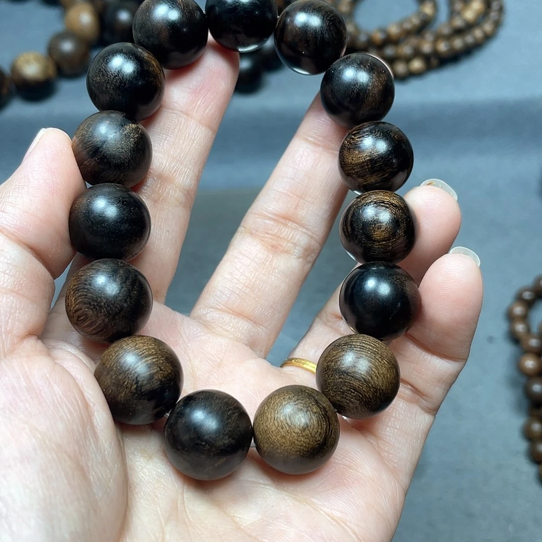 沉香手串白棋瘤疤1.5