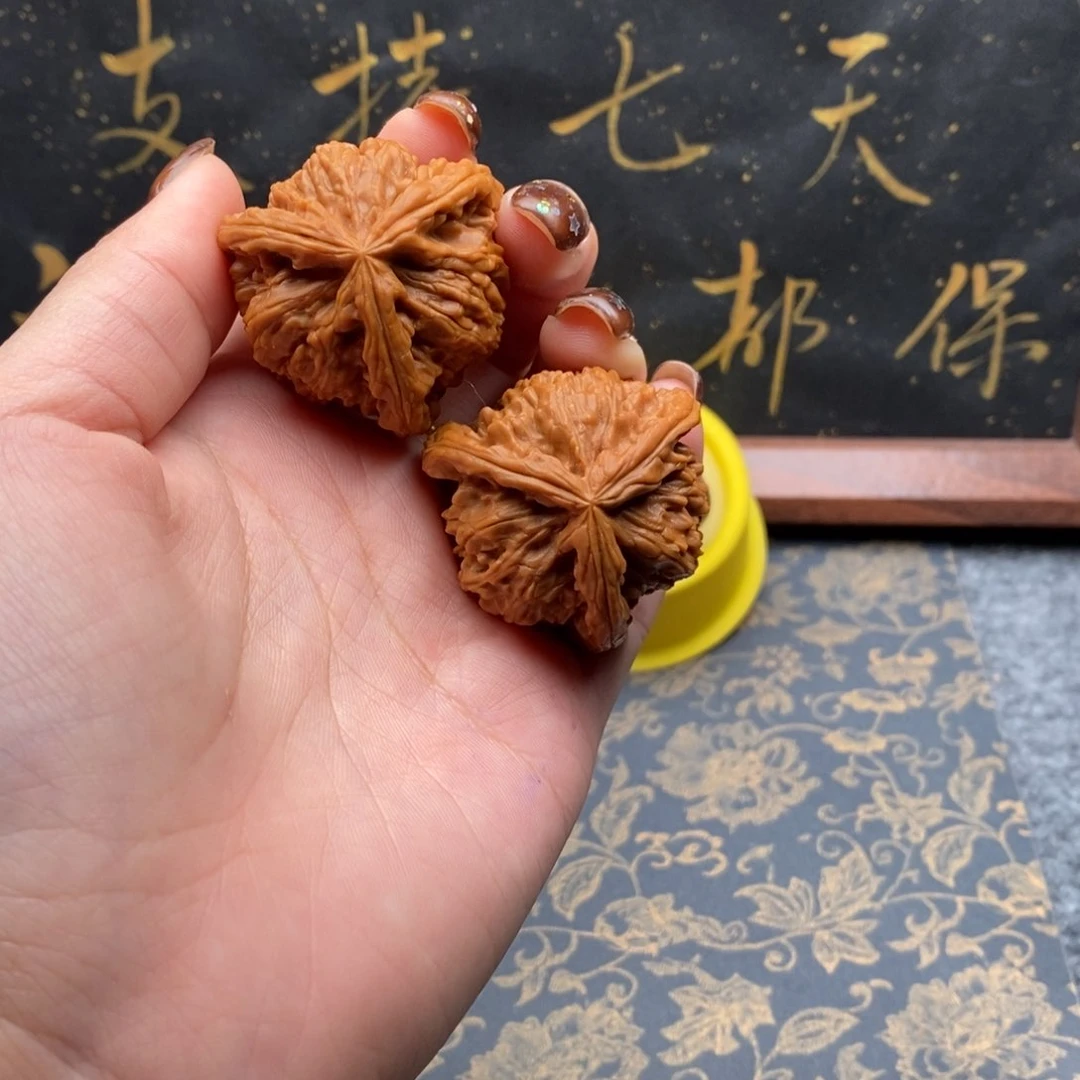 吊坠文玩核桃农****）