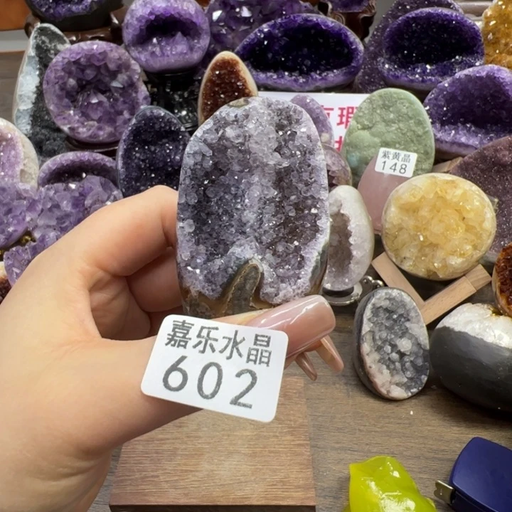 水晶摆件未镶嵌水晶602