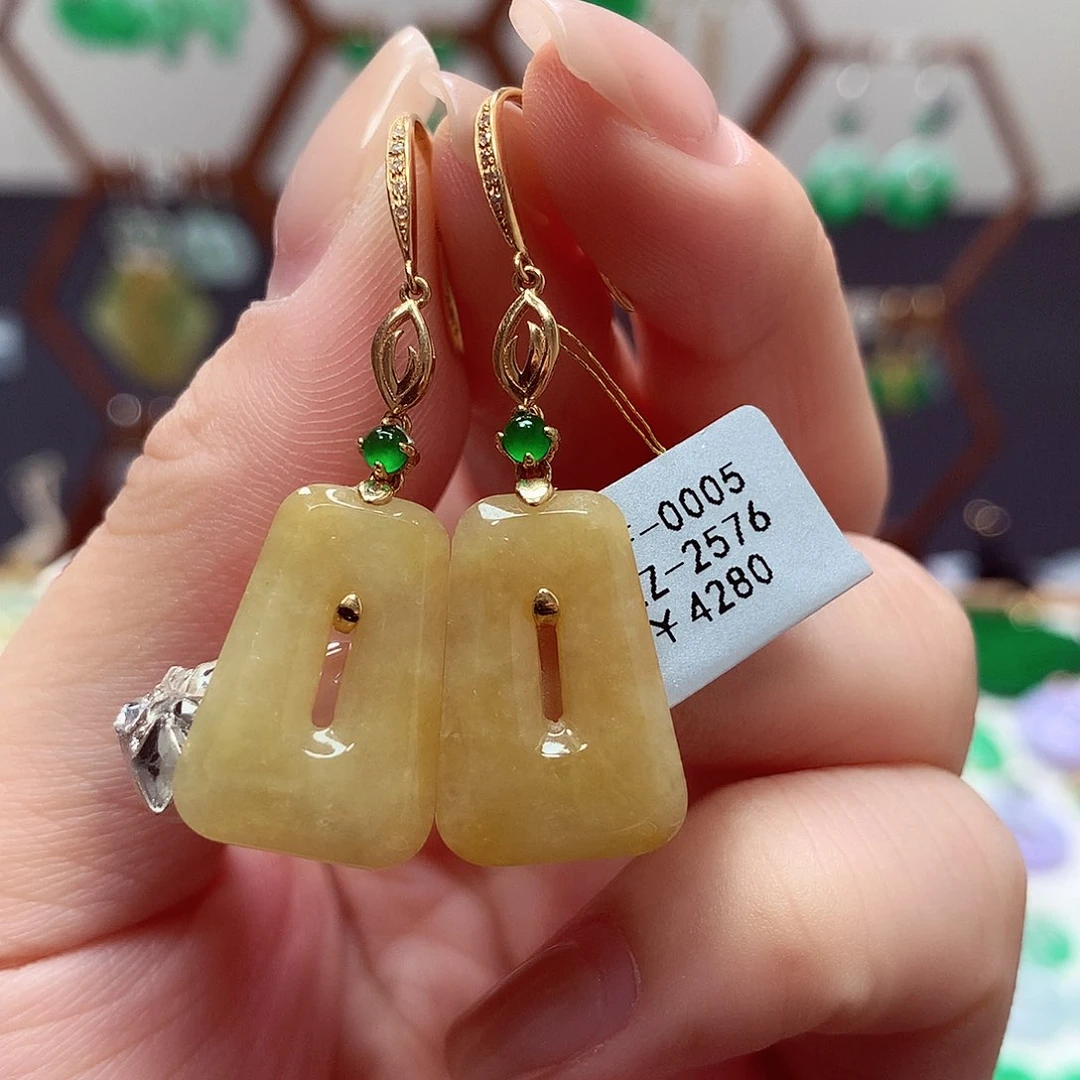 翡翠耳饰18K金镶嵌天然翡翠