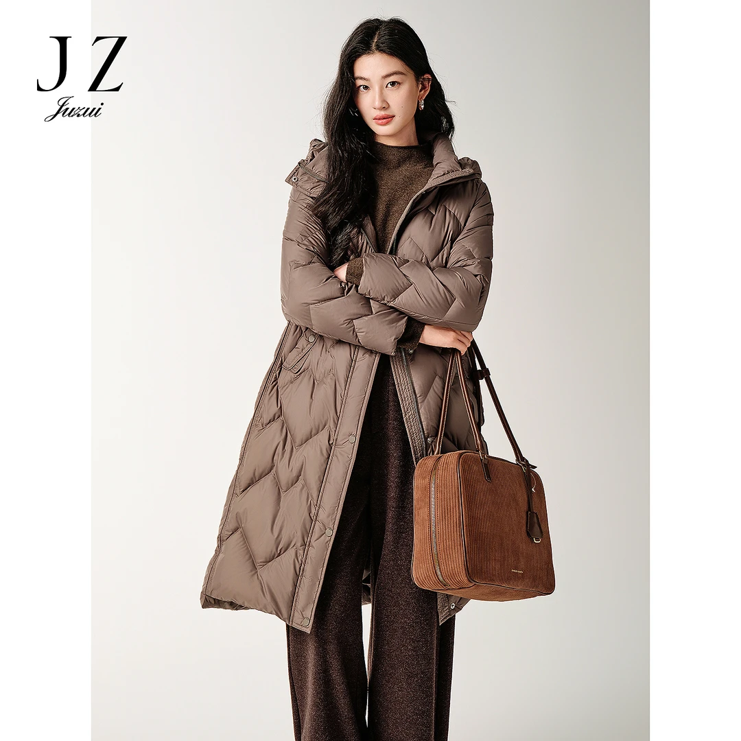 JUZUI玖姿美拉德风中长帽领鹅绒羽绒服女2025冬季新款JTFD03203