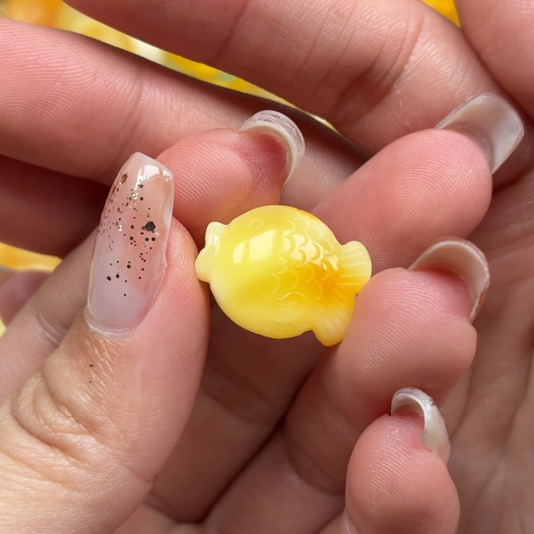 琥珀未镶嵌裸石蜜蜡