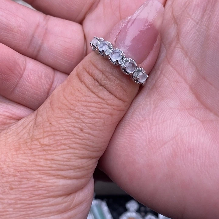 未镶嵌戒指翡翠五***肉缅甸