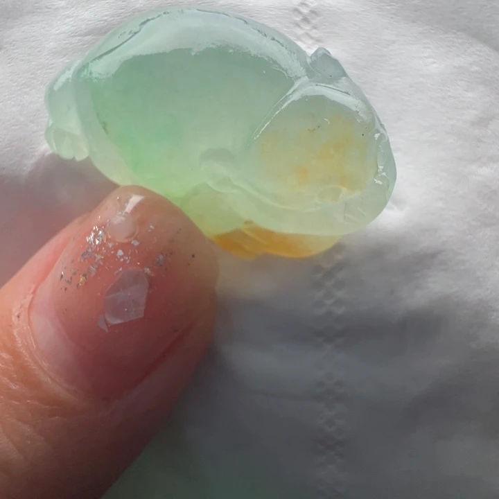 定制翡翠未镶嵌包抛光