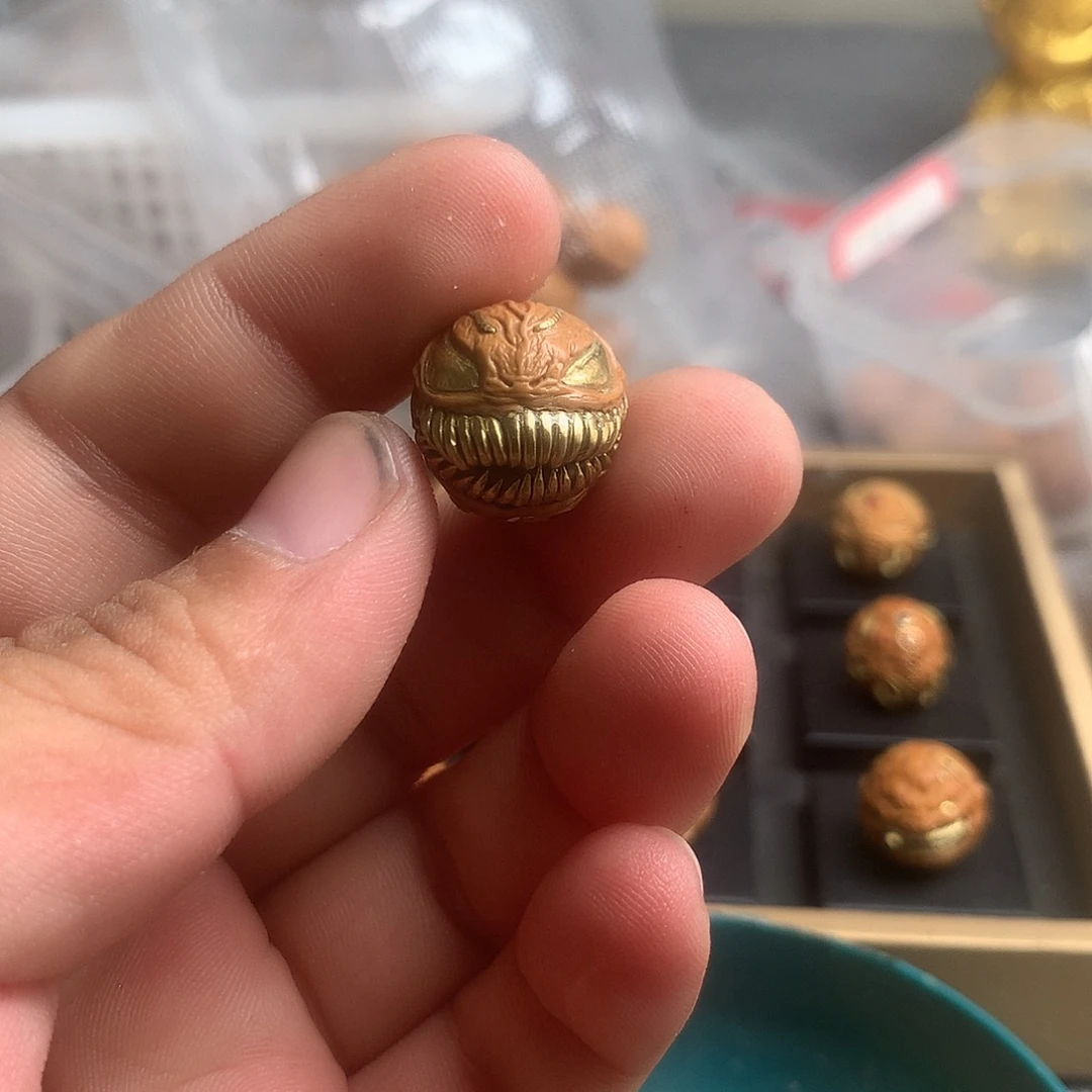 然***然猴头核桃吊坠毒液