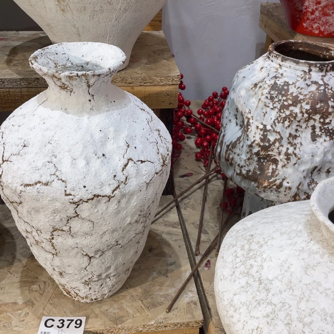 白泥花瓶景德镇陶瓷艺术研究院