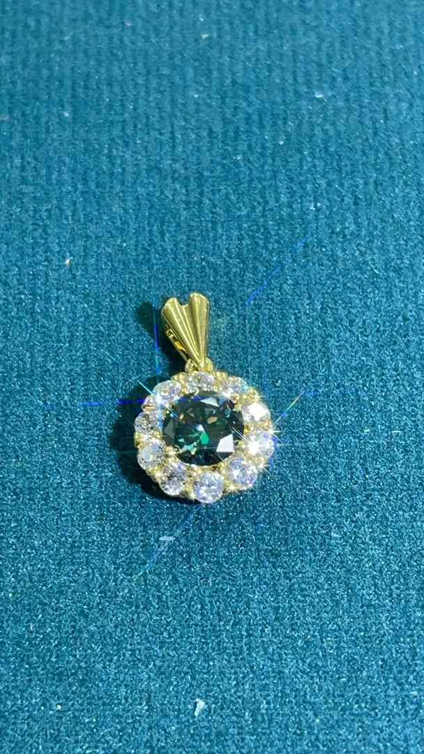 a734冰款绿色吊坠多样发