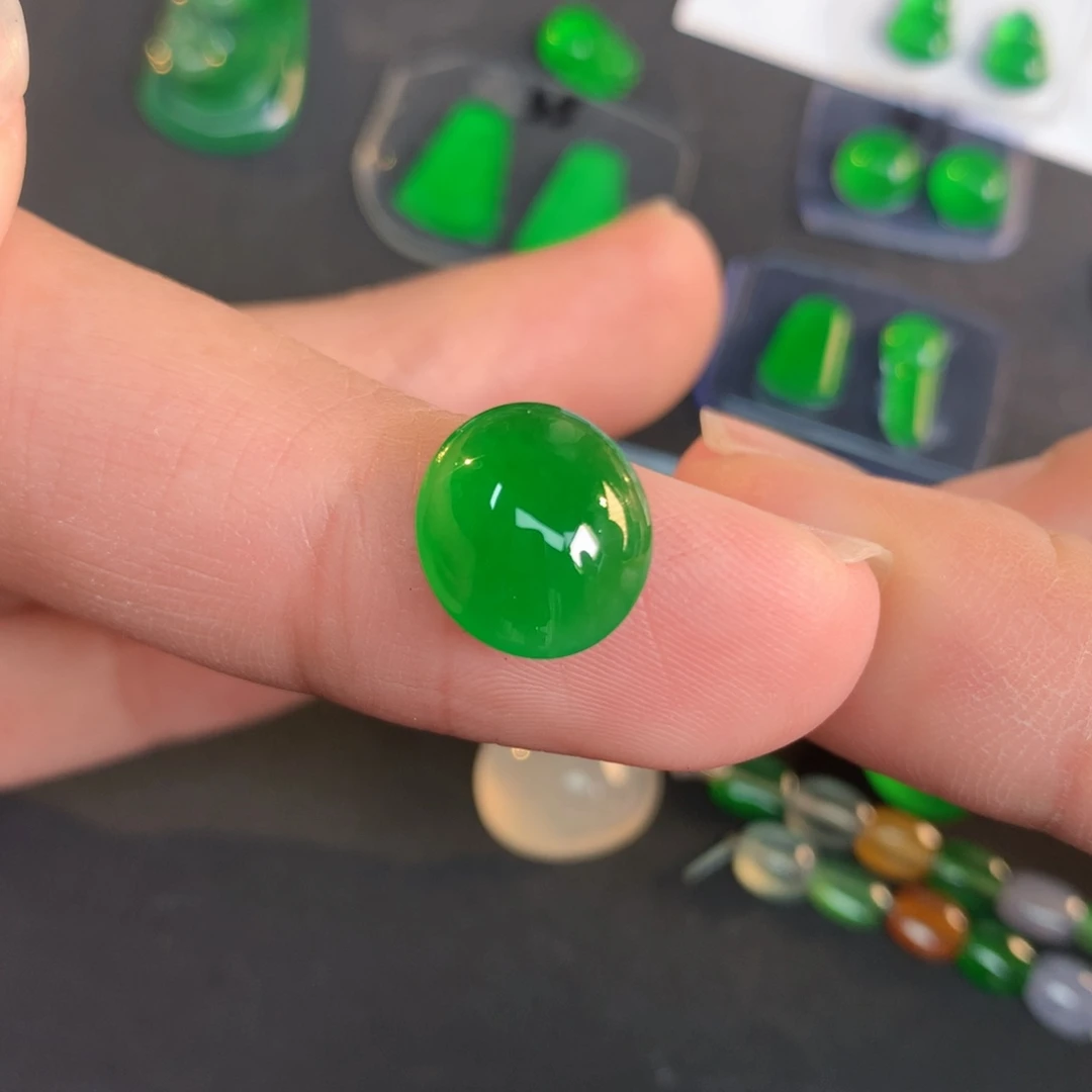 翡翠裸石10.82-9.68-4.34