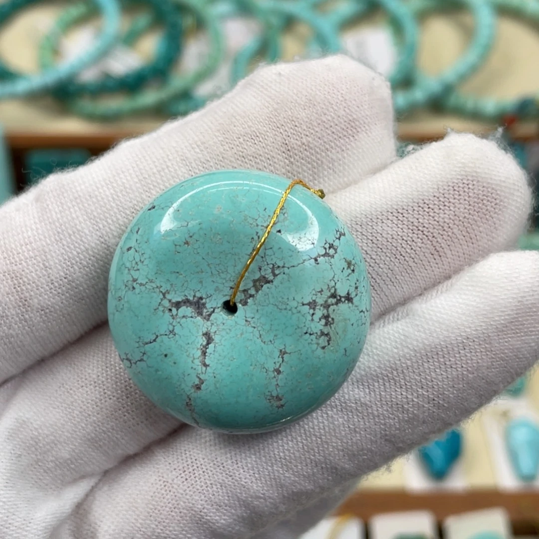 绿松石未镶嵌颈饰