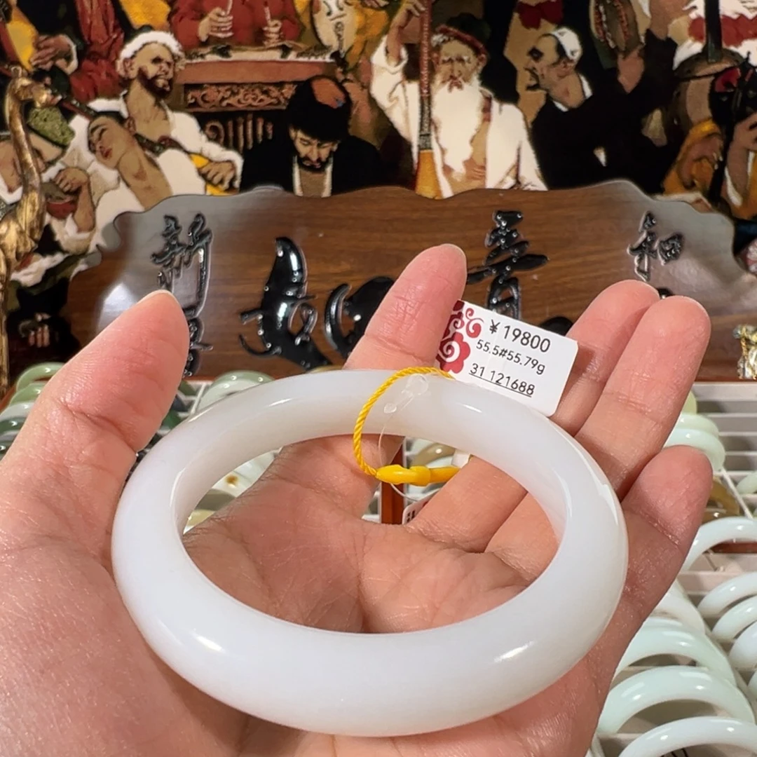 和田玉（白玉）未镶嵌手镯