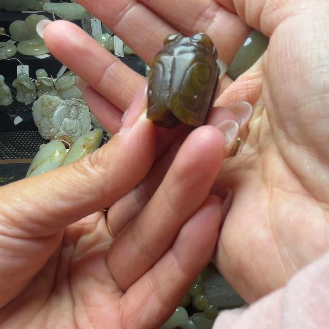 和田玉未镶嵌吊坠(不含链)