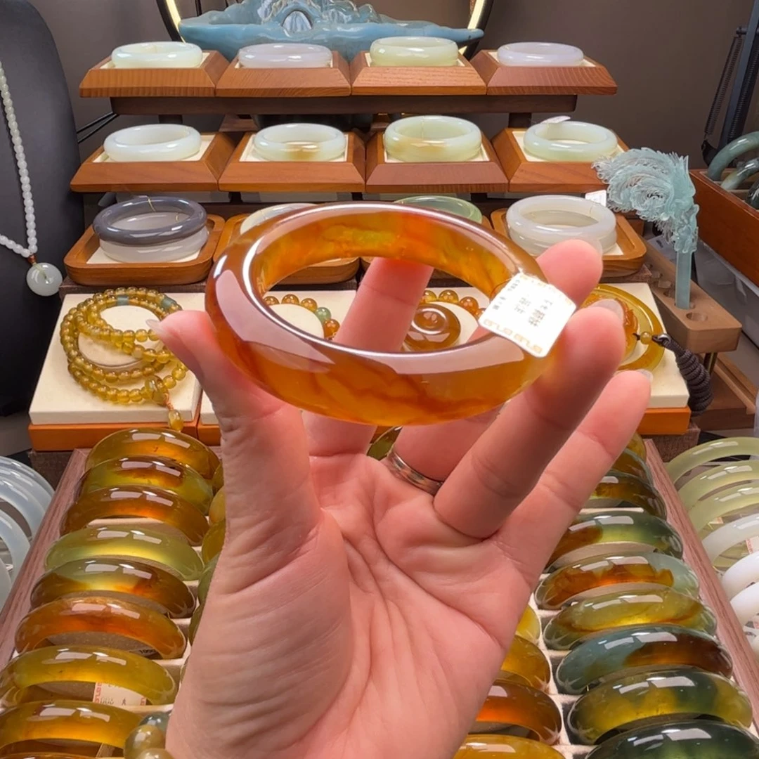 蛇纹石玉未镶嵌手镯56