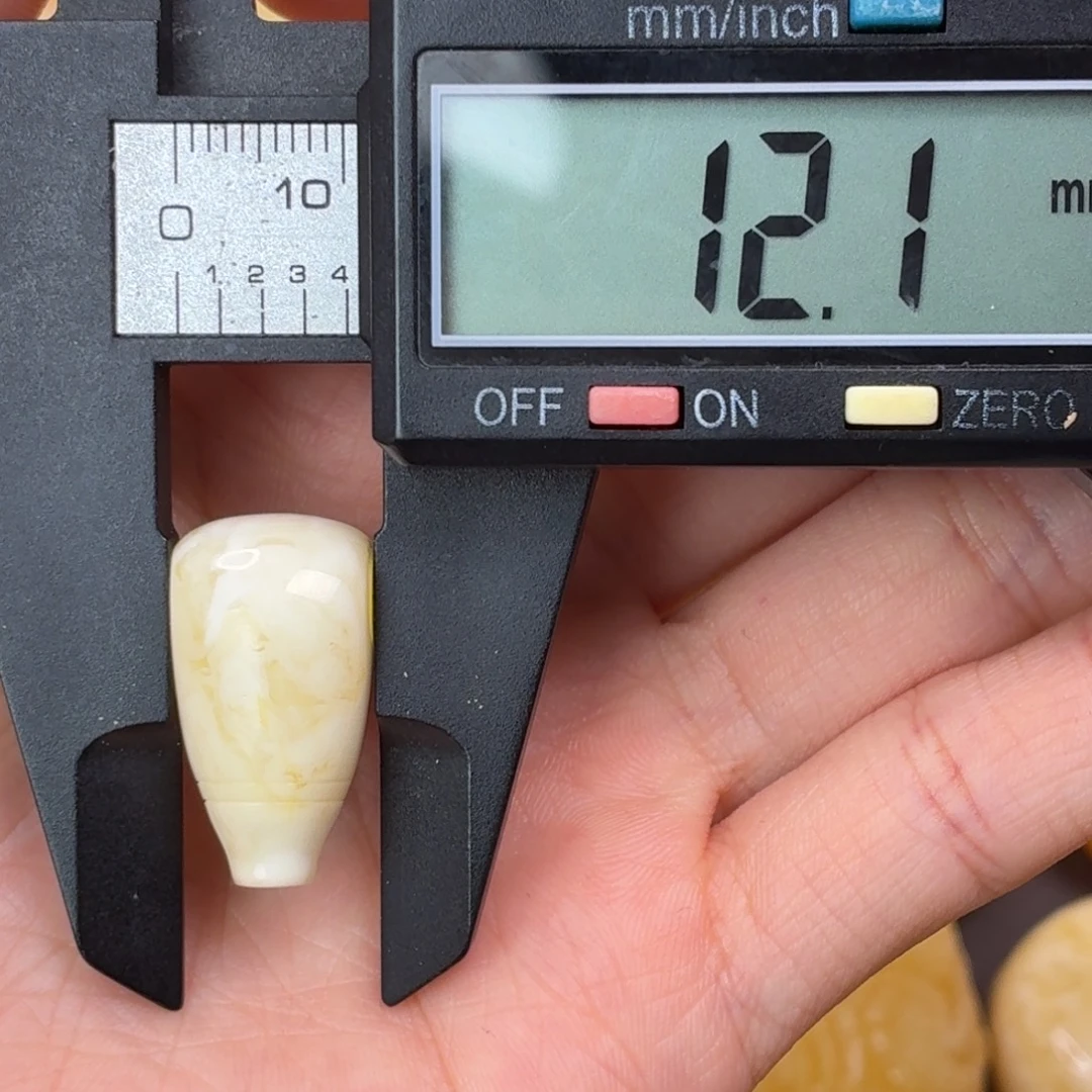 T***y琥珀（根珀）未镶嵌发饰白三通