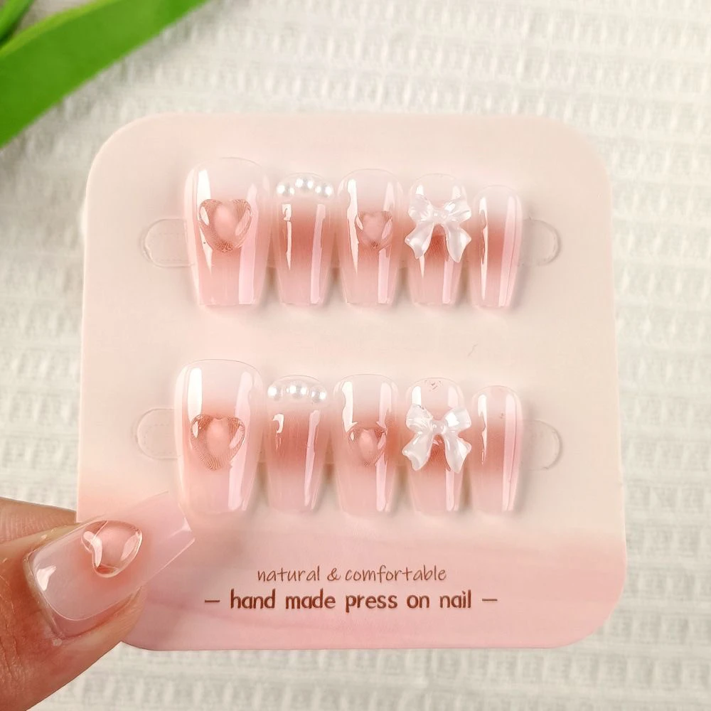 纯欲风手工穿戴甲秋冬新款腮红爱心蝴蝶美甲高级显白学生指甲贴片