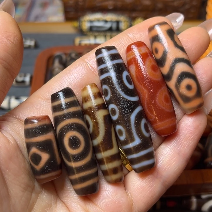 玛瑙/玉髓颈饰未镶嵌艳****）