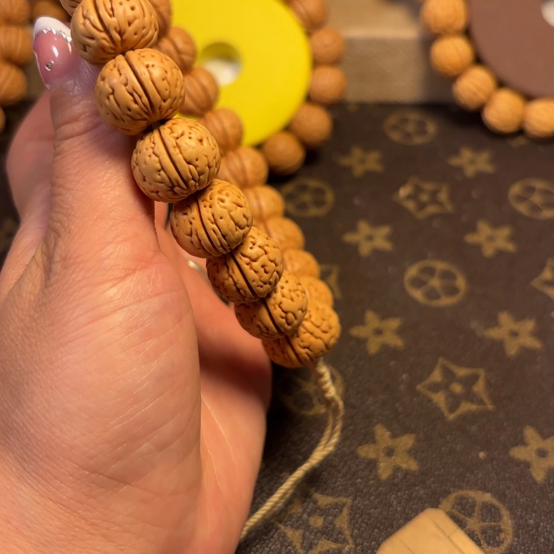 手串桃核肉纹元宝桃核手持