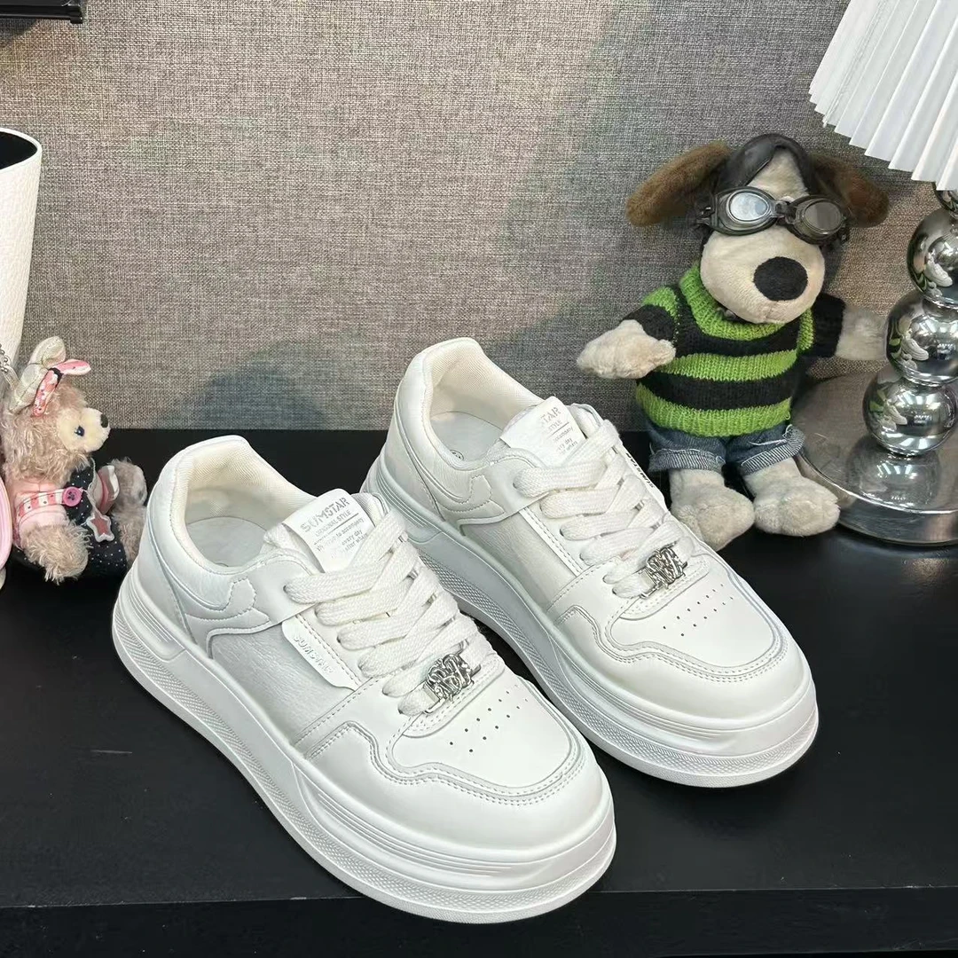 厚底小白鞋女新款秋季百搭休闲轻便板鞋女 8887