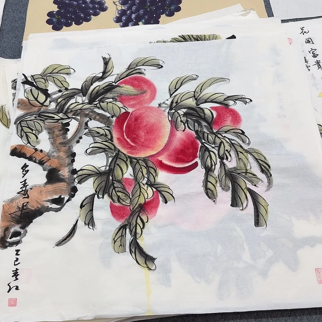 国画尺寸70X70手绘作品