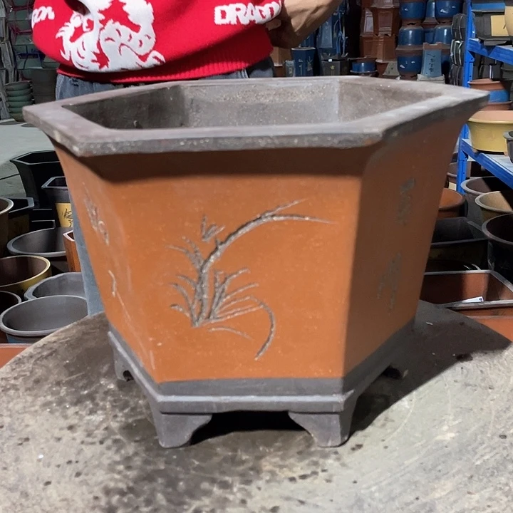 紫砂32红色六方花盆