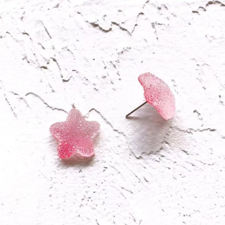 铜合金锆石耳饰 多巴胺糖果色星星爱心耳钉甜美可爱渐变耳环女百