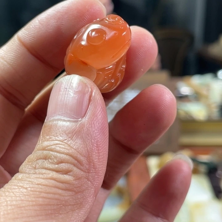 颈饰未镶嵌南红玛瑙