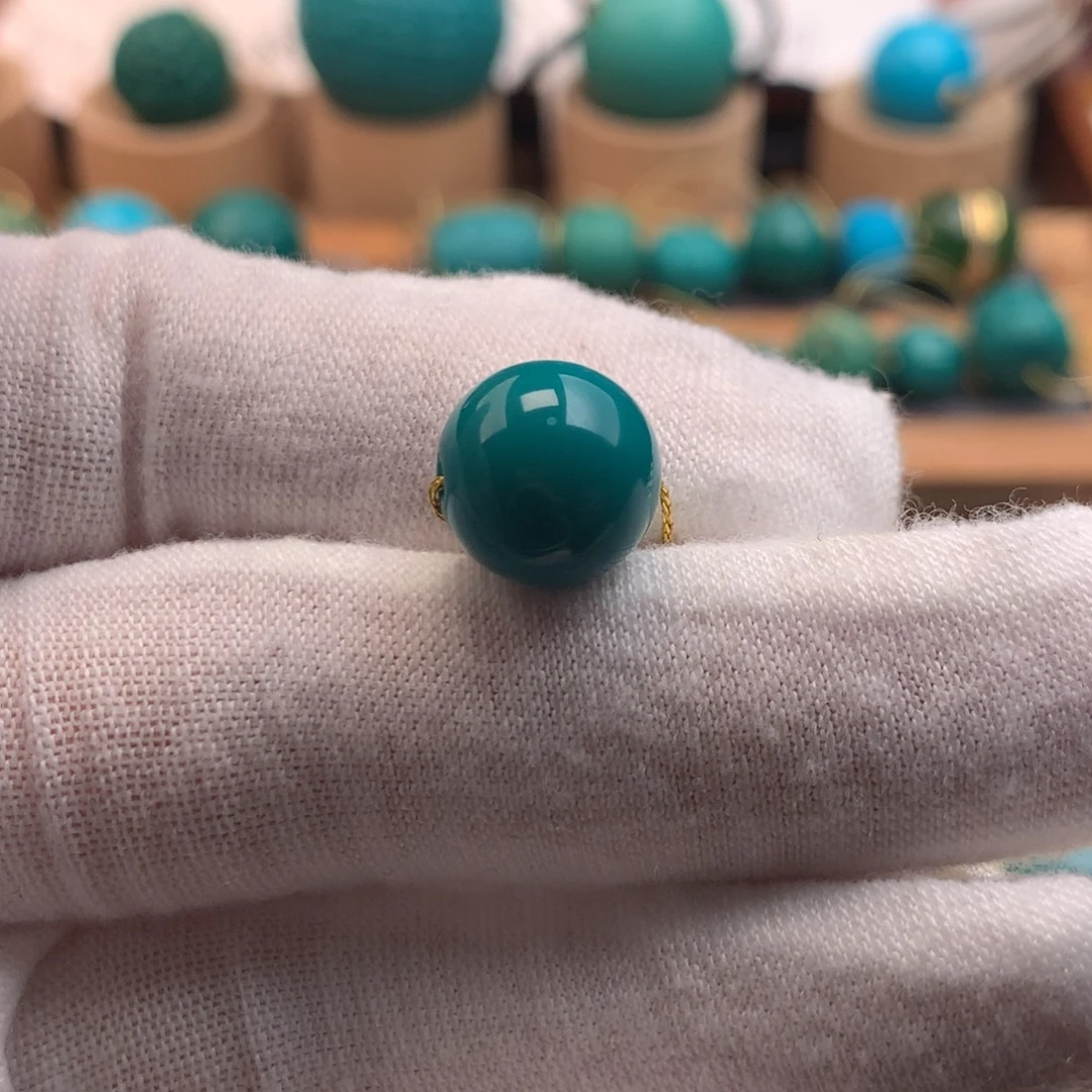 绿松石未镶嵌珠宝奇石11.1m