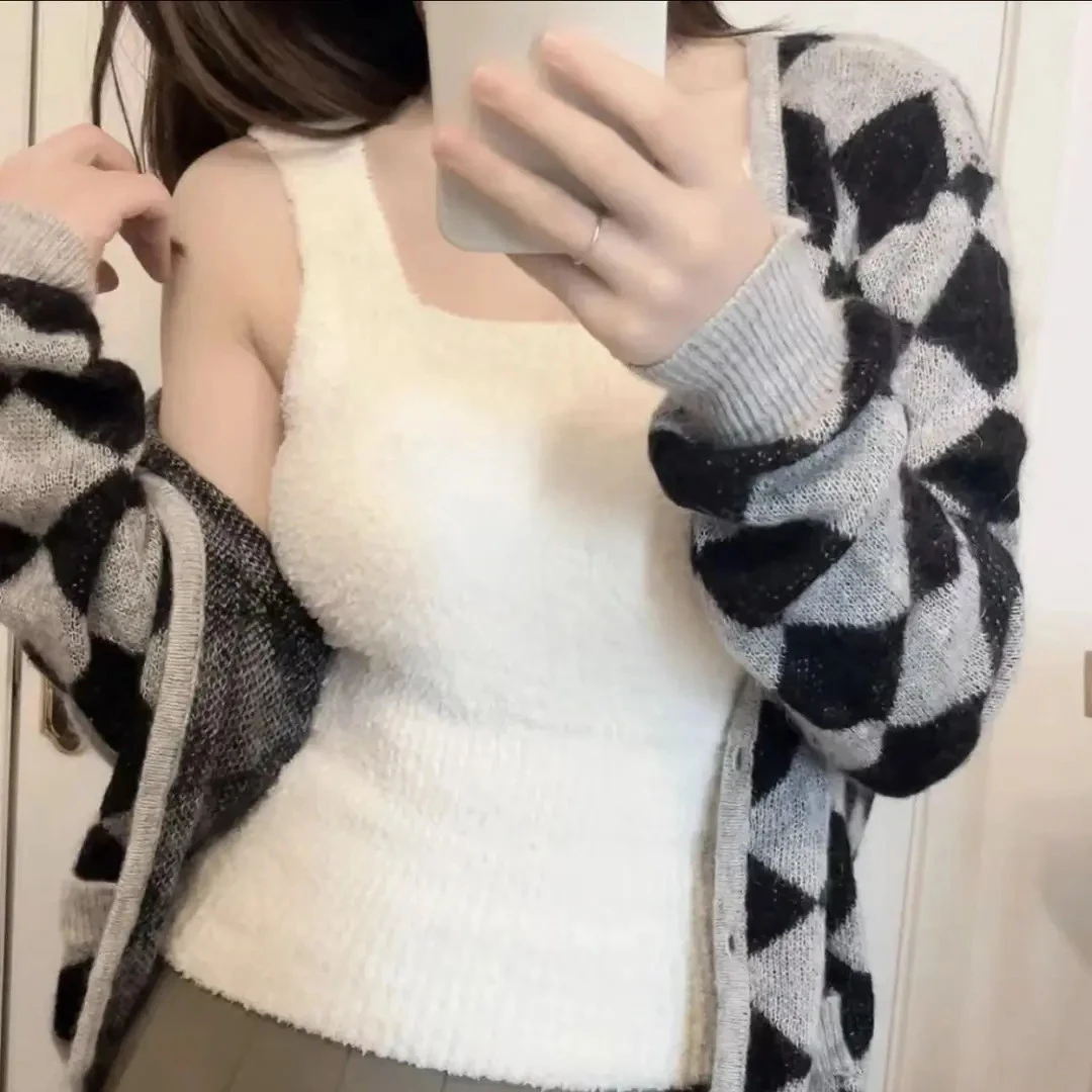 奶呼呼毛茸茸保暖上衣内搭背心女一体式带胸垫加绒长款吊带打底衣