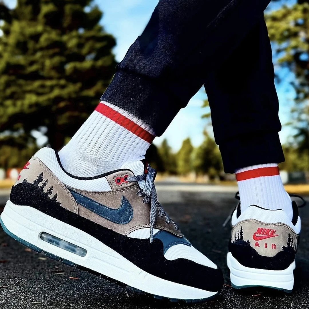 （断码孤品）NIKE/耐克 Air Max 1女舒适生活休闲鞋FJ0698-100-36.5