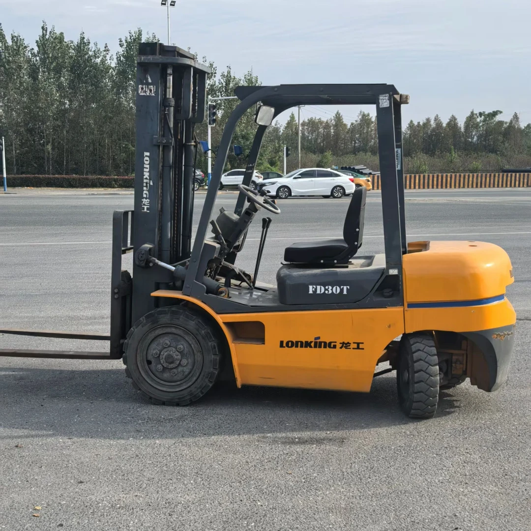 龙工叉车FD30   3吨 升高350cm