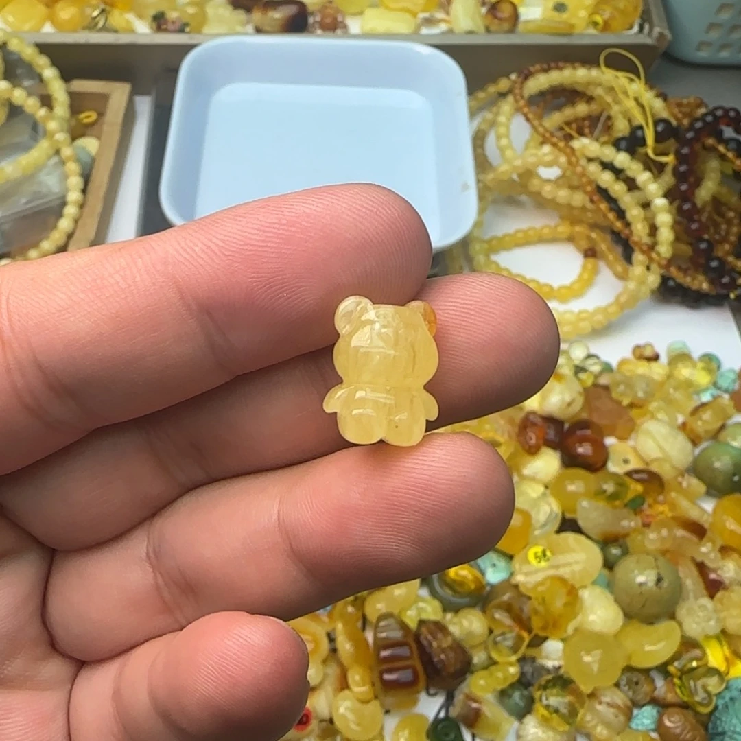 琥珀未镶嵌裸石1克