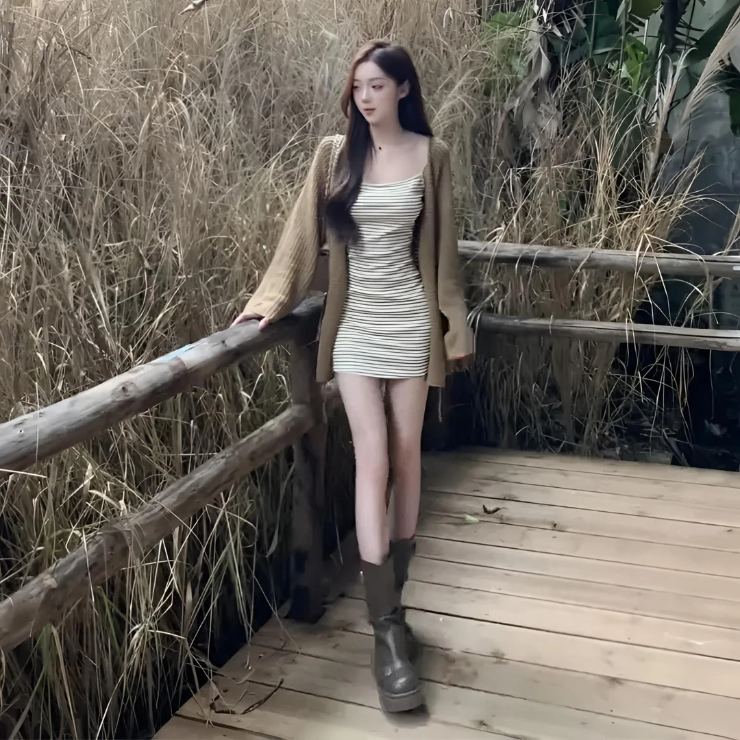 早秋穿搭一整套慵懒风防晒针织开衫纯欲条纹吊带裙包臀短裙两件套