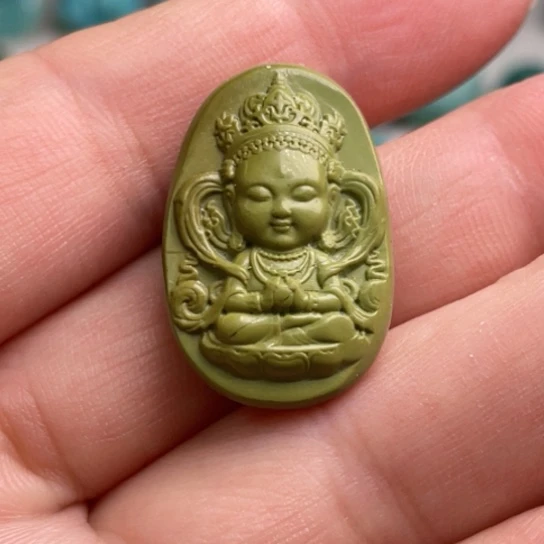 绿松石未镶嵌颈饰