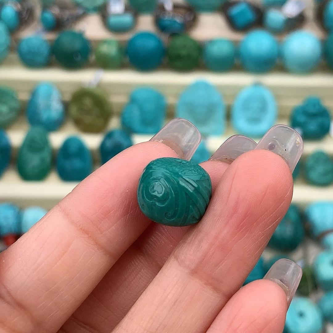 绿松石未镶嵌珠宝奇石13