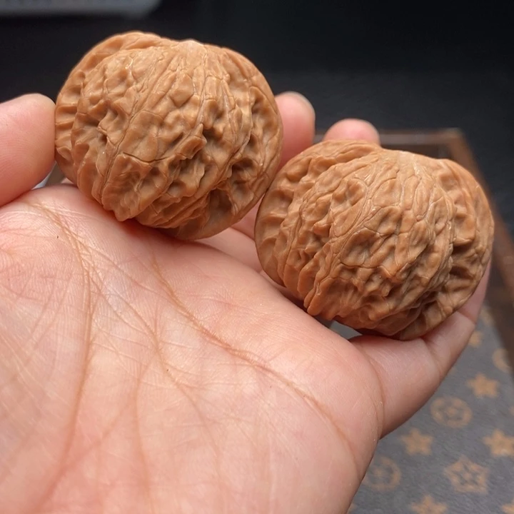 把件文玩核桃蝴蝶磨39尺