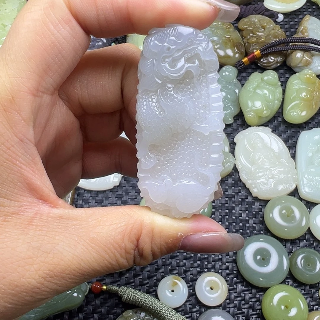 和田玉未镶嵌吊坠(不含链)卡57