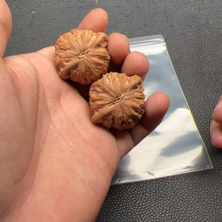 文玩核桃吊坠沉*?39号核桃