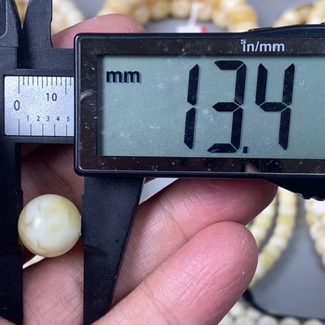 琥珀珠宝奇石未镶嵌冯*智