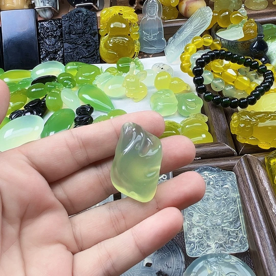 岫玉未镶嵌吊坠(不含链)