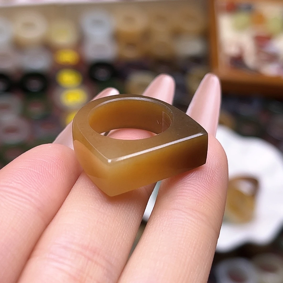 和田玉未镶嵌戒指16.4特色红糖马鞍