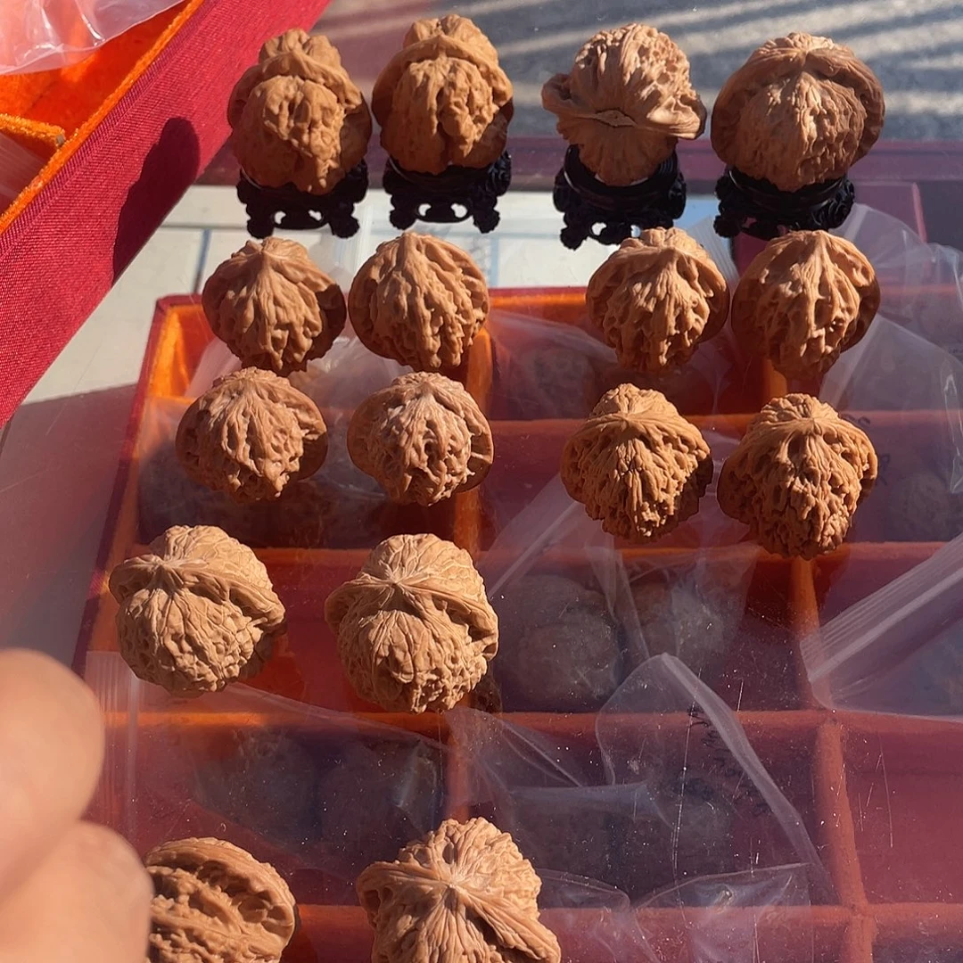 5***6文玩核桃把件南疆石文玩核桃全品