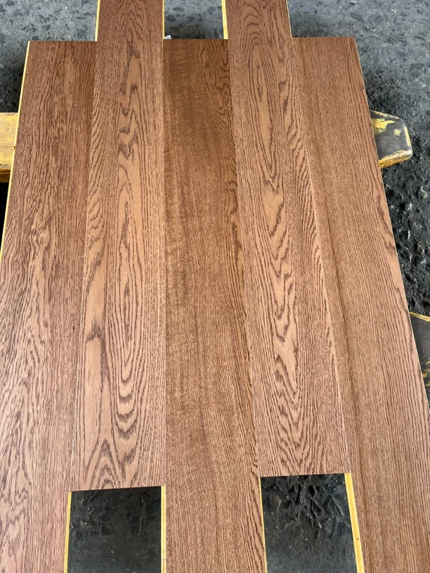 新三层实木地板环保耐用家装地板