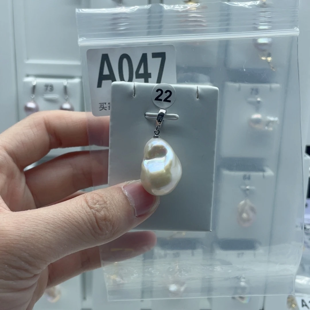 淡水珍珠合金颈饰