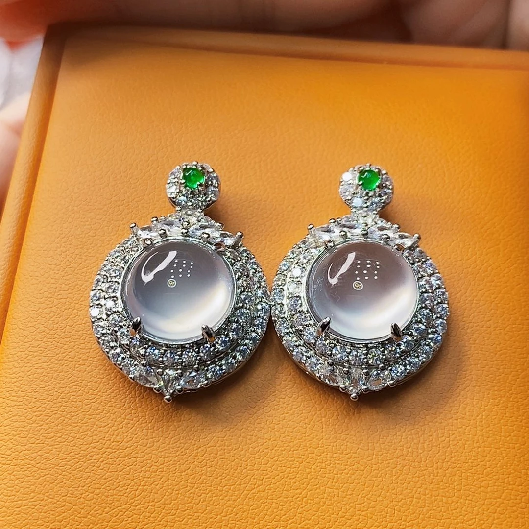 石英质玉未镶嵌吊坠