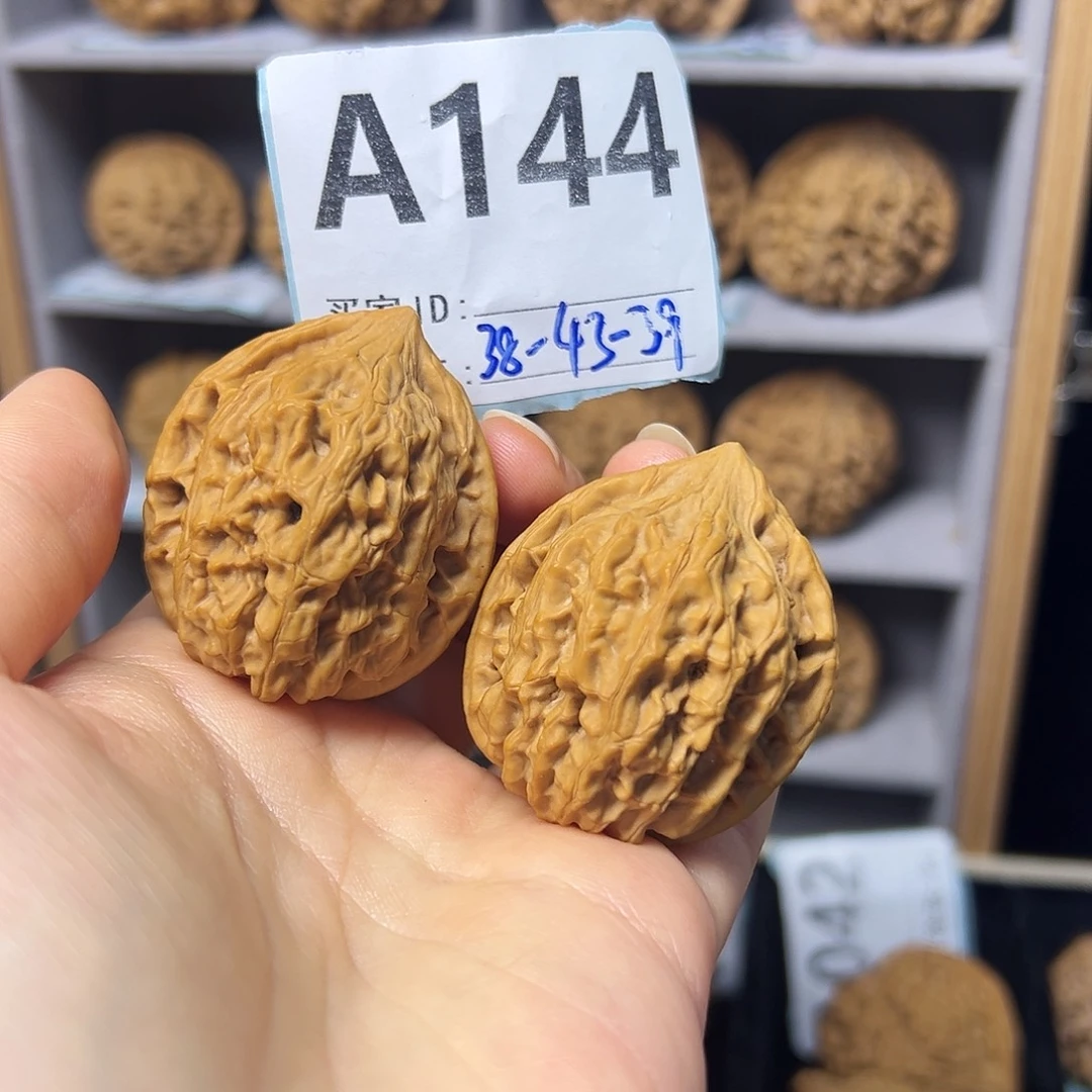 把件文玩核桃38全品老树鸡心