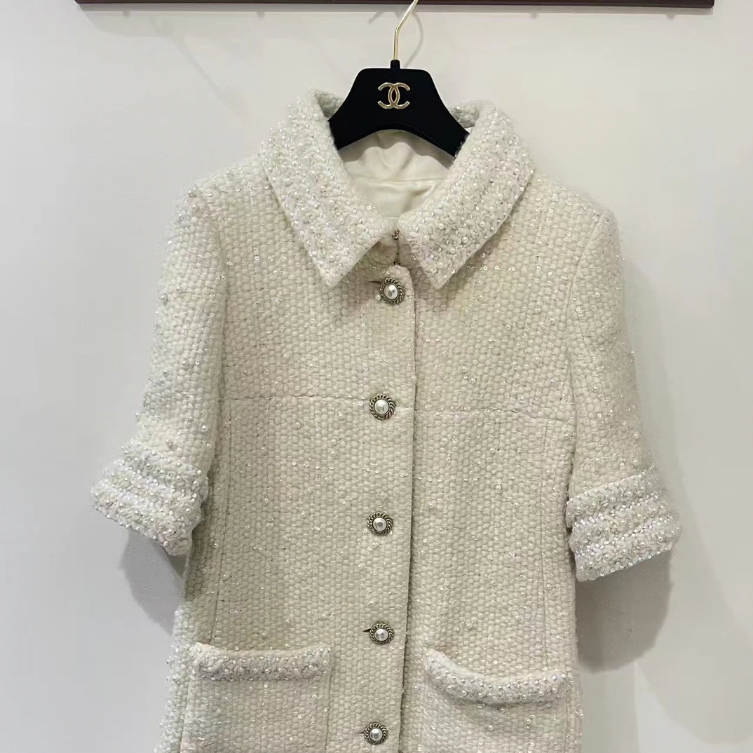 95新 Chanel/香奈儿 18A汉堡系列 白色顶珠翻领两口袋外套40码