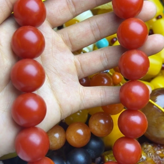 琥珀未镶嵌手链蜜蜡