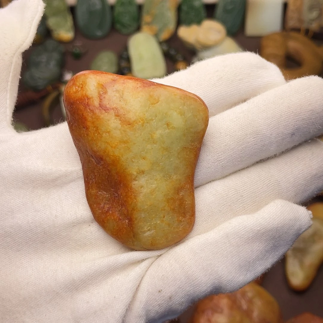 夏***6岫岩河磨玉（透闪石质玉）未镶嵌颈饰